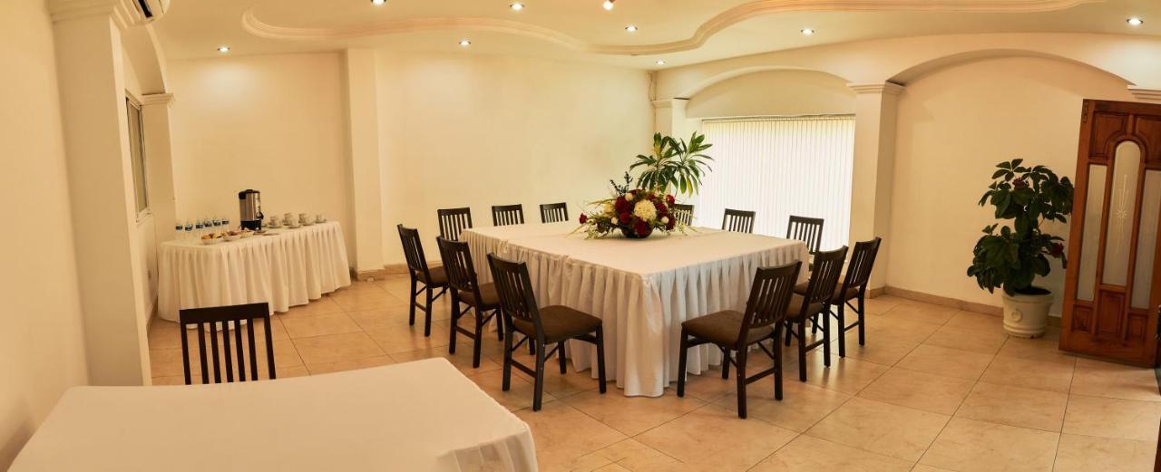 Hotel Atenas خالابا المظهر الخارجي الصورة