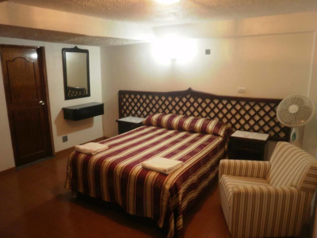 Hotel Atenas خالابا المظهر الخارجي الصورة