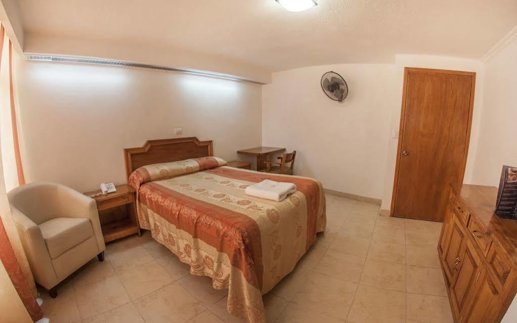 Hotel Atenas خالابا المظهر الخارجي الصورة